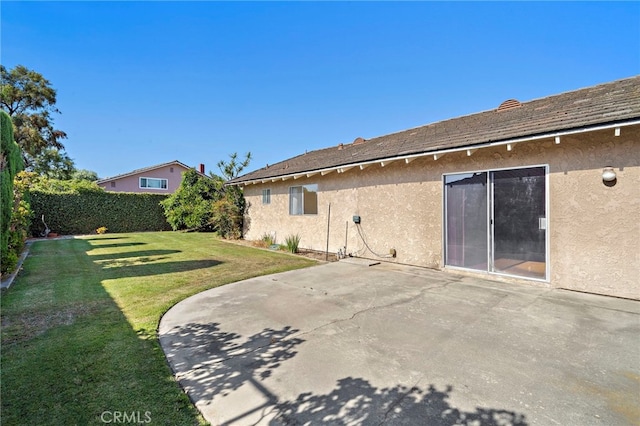 11551 Gladstone Cir, Fountain Valley, CA 92708 - view of yard featuring a patio area