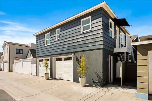 1585 Miramar Dr, Newport Beach, CA 92661 - view of side of home