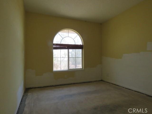 2425 Tokay Rd, Phelan, CA 92371 - view of unfurnished room