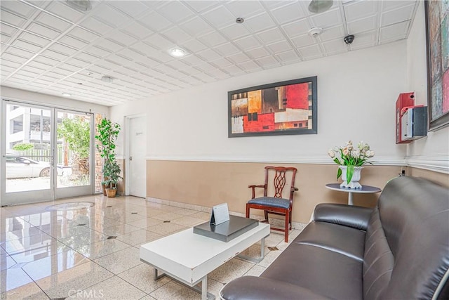 1026 S Oxford Ave Unit 206, Los Angeles, CA 90006 - building lobby featuring recessed lighting