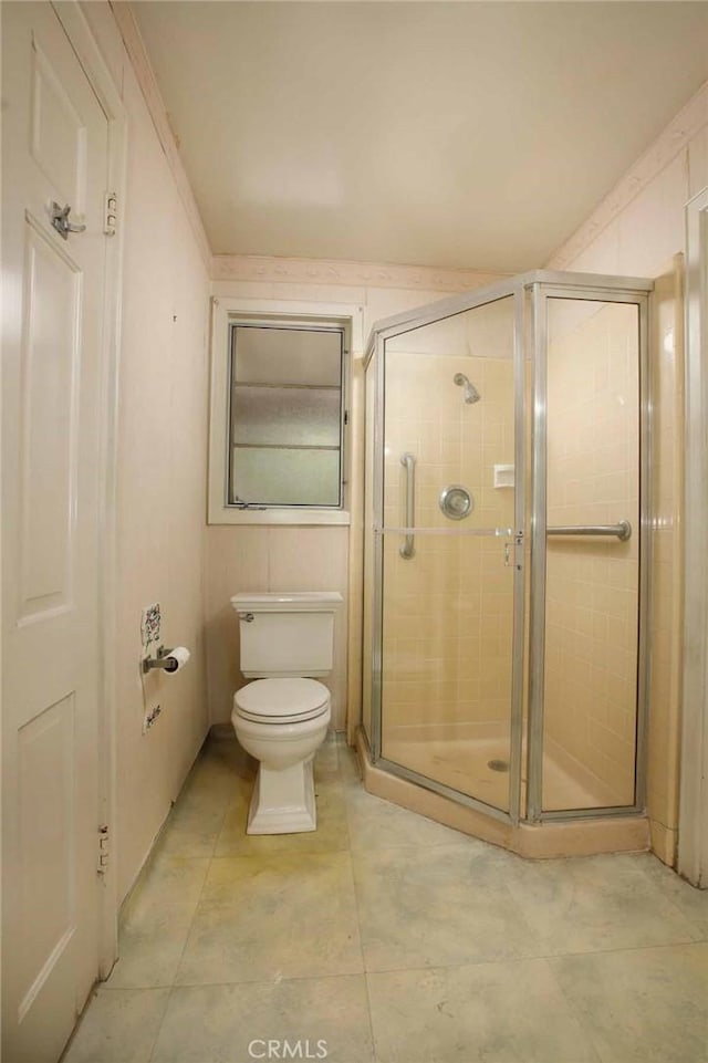 1075 Pine Oak Ln, Pasadena, CA 91105 - full bath with toilet and a shower stall