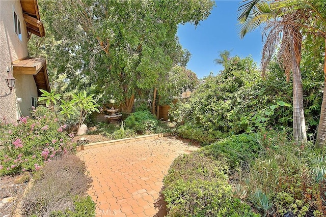 2290 Decade Ct, Riverside, CA 92506 - view of yard with a patio