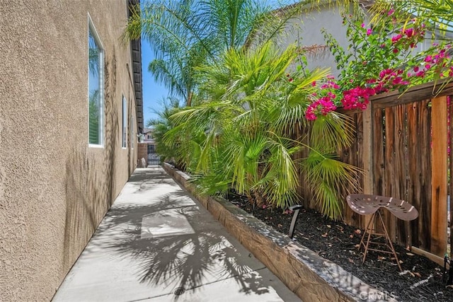 185 Alabaster Loop, Perris, CA 92570 - view of side of property featuring stucco siding