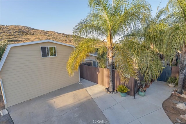 24000 Wheatfield Cir, Wildomar, CA 92595 - view of side of home with a mountain view