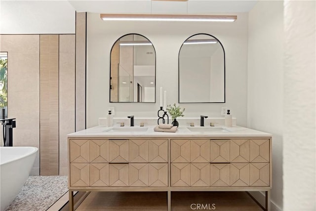 24876 Avenida Avalon, Laguna Hills, CA 92653 - full bath with double vanity and a soaking tub