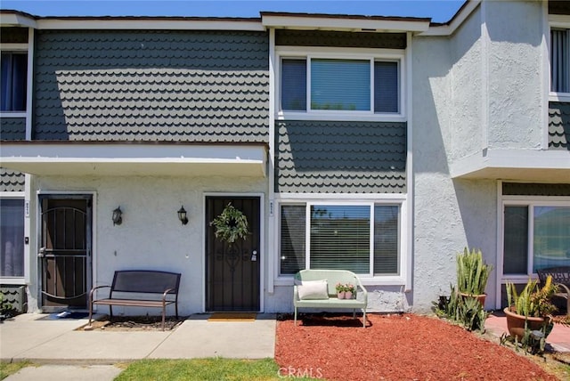 8515 Edgebrook Dr, Garden Grove, CA 92844 - view of front of home featuring stucco siding and a patio