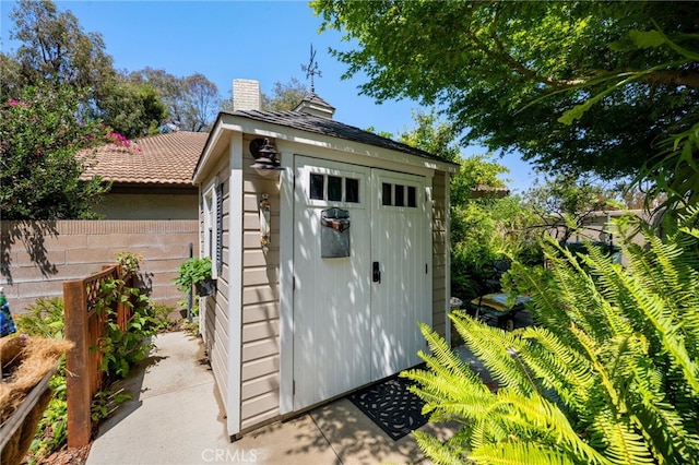 18911 Crimson Cir, Huntington Beach, CA 92646 - view of shed
