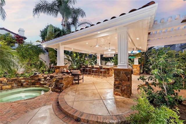 2175 Palmer Pl, Tustin, CA 92782 - view of patio / terrace featuring an in-ground hot tub and a ceiling fan