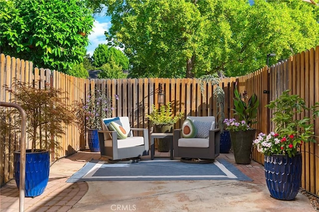 1168 Laburnum Ave, Chico, CA 95926 - fenced backyard with a patio