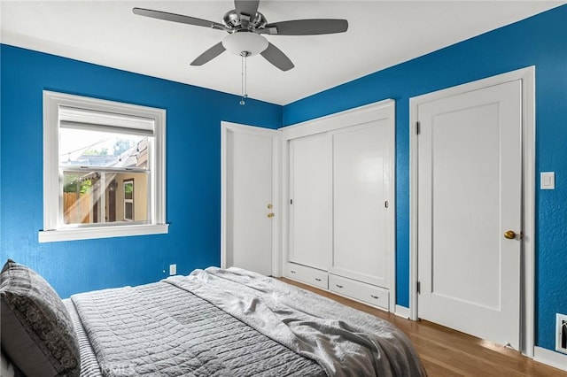 1168 Laburnum Ave, Chico, CA 95926 - bedroom featuring wood finished floors, a closet, and ceiling fan