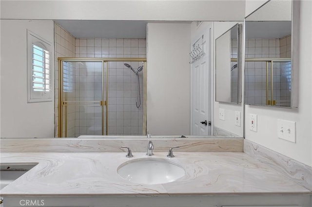 2433 S Gaffey St, San Pedro, CA 90731 - bathroom featuring vanity and tiled shower