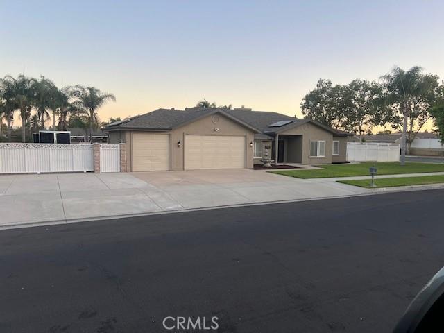 555 W Elm St, Ontario, CA 91762 - photo 3