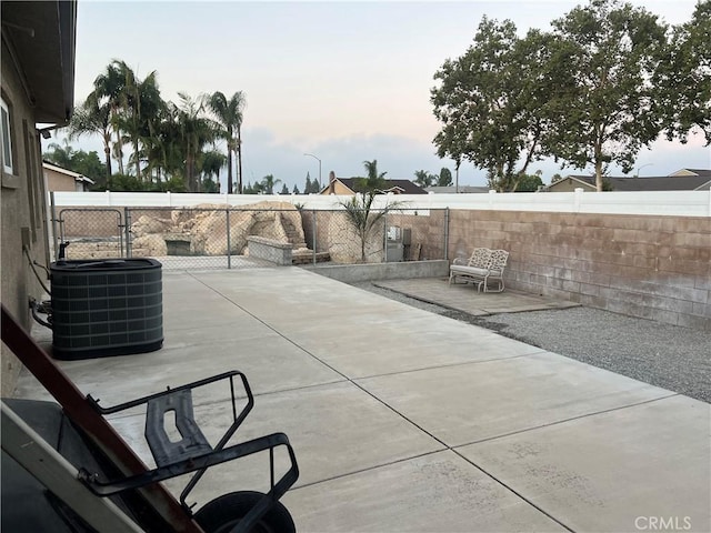 555 W Elm St, Ontario, CA 91762 - photo 16