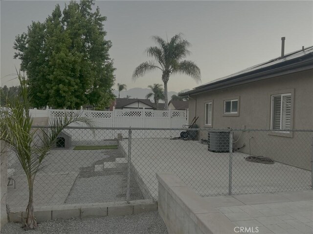 555 W Elm St, Ontario, CA 91762 - photo 17