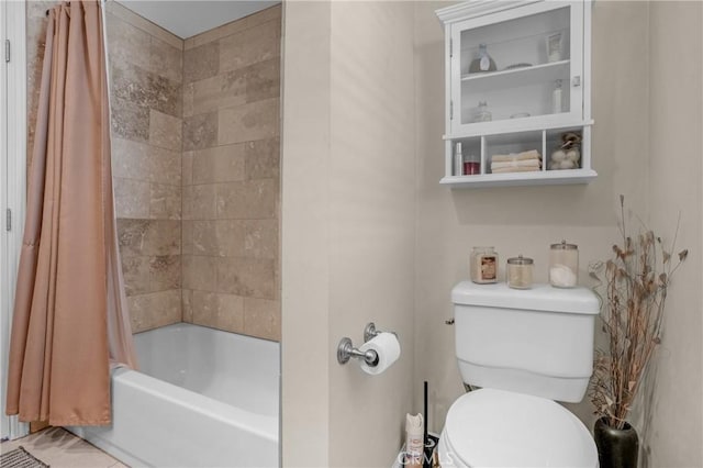 12674 Metate Ln, Poway, CA 92064 - bathroom featuring toilet and shower / bath combo with shower curtain