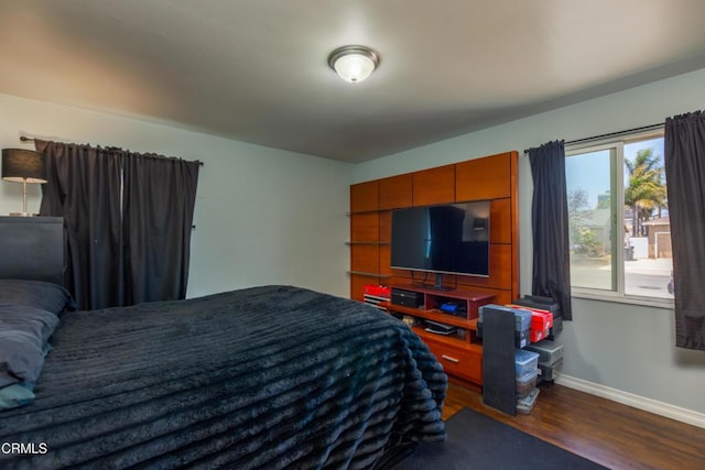 312 Lafayette Dr, Oxnard, CA 93036 - bedroom featuring dark wood-style flooring and baseboards