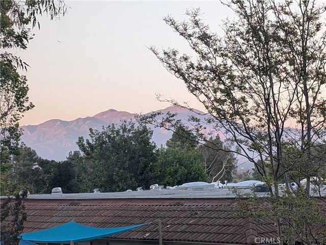 5499 Paseo Del Lago W Unit 3D, Laguna Woods, CA 92637 - view of mountain background