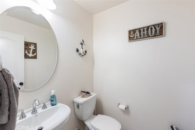 31572 Via Del Paso, Winchester, CA 92596 - half bath featuring a sink and toilet
