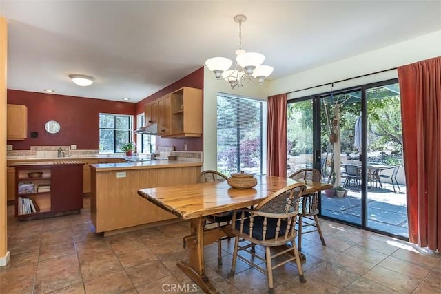 1410 Verde Canyon Rd, Arroyo Grande, CA 93420 - dining space featuring a chandelier