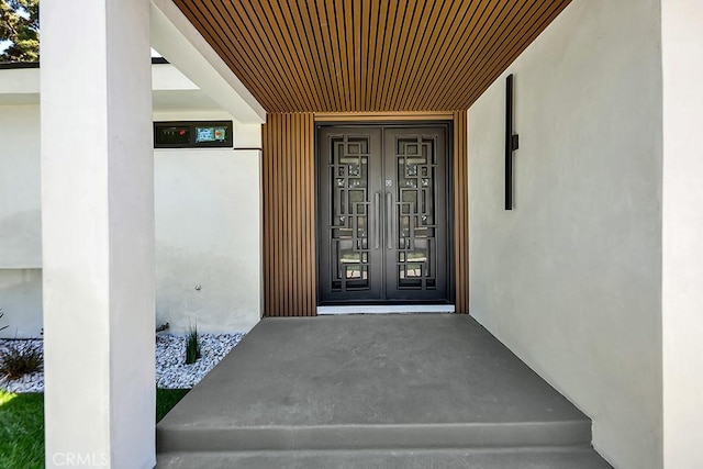 20646 Hatton St, Winnetka, CA 91306 - entrance to property featuring stucco siding