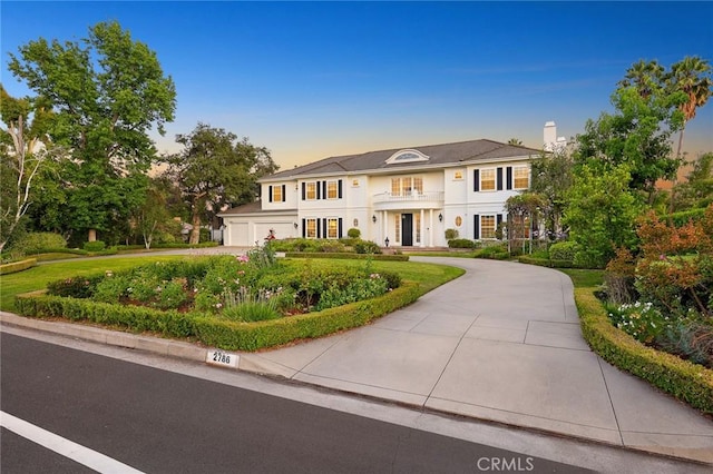 2786 E California Blvd, Pasadena, CA 91107 - view of front of house featuring driveway
