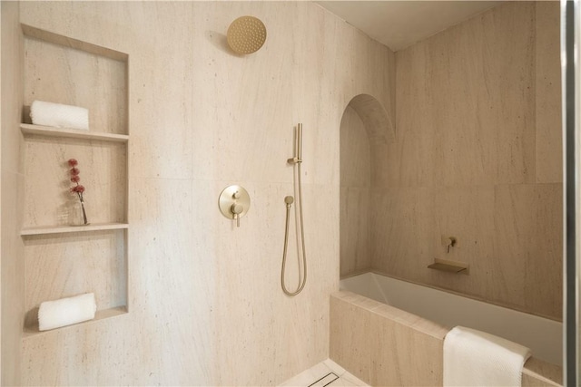 3733 Northland Dr, View Park, CA 90008 - bathroom with a tile shower