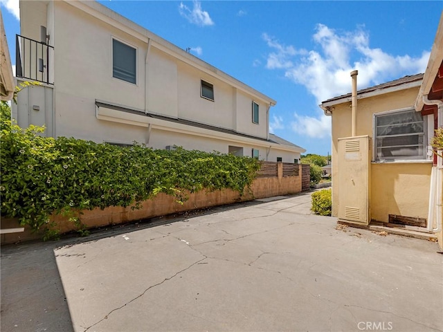 2345 22nd St, Santa Monica, CA 90405 - view of patio / terrace