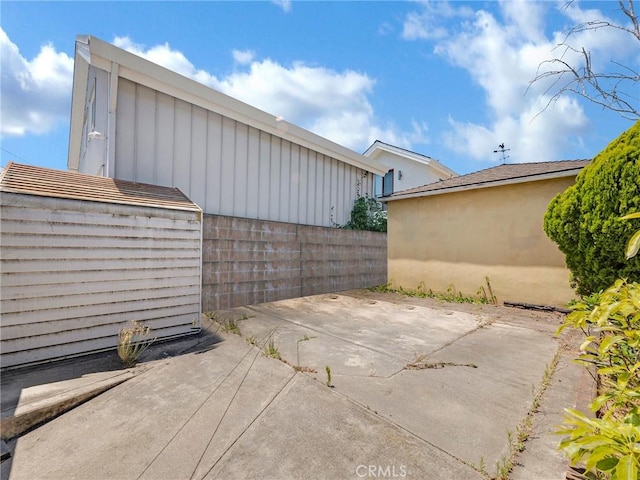 2345 22nd St, Santa Monica, CA 90405 - view of patio / terrace