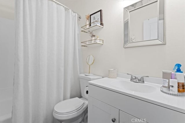 4332 Fairbrook Ln, Moorpark, CA 93021 - full bath featuring vanity and shower / tub combo with curtain