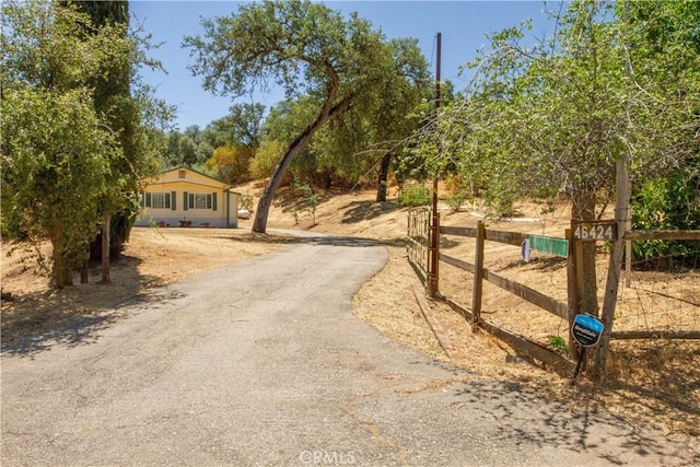 46424 Baldpate Ln, Squaw Valley, CA 93675 - view of front of home