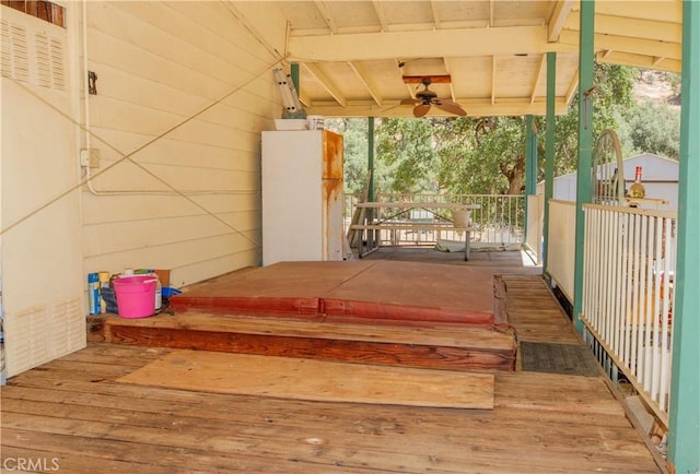 46424 Baldpate Ln, Squaw Valley, CA 93675 - wooden deck featuring ceiling fan