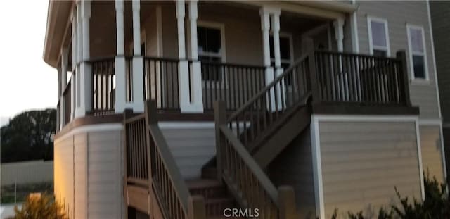 707 Joseph Pl, Isleton, CA 95641 - view of side of home with stairs