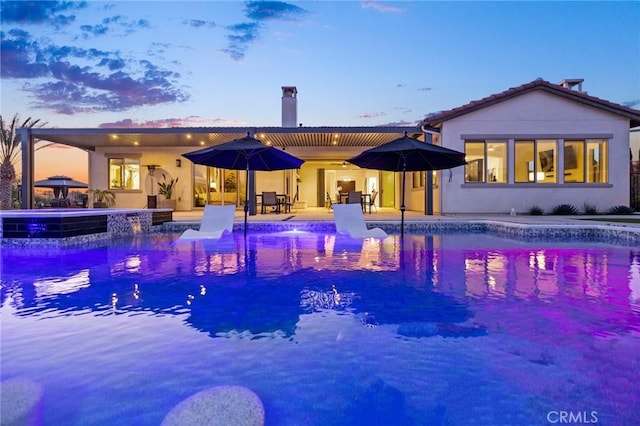 41783 Valencia Way, Temecula, CA 92592 - pool at dusk with an outdoor pool and a patio