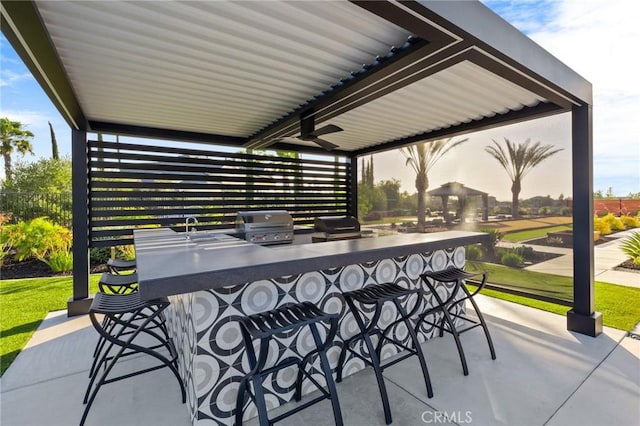 41783 Valencia Way, Temecula, CA 92592 - view of patio featuring an outdoor kitchen