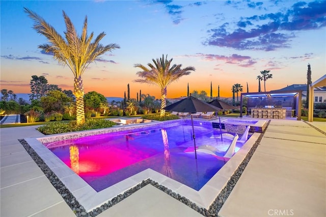 41783 Valencia Way, Temecula, CA 92592 - view of pool featuring a pool with connected hot tub and a patio