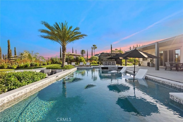 41783 Valencia Way, Temecula, CA 92592 - outdoor pool with a patio area