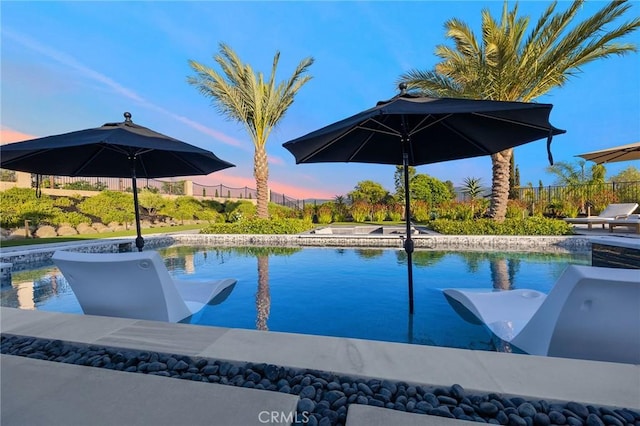 41783 Valencia Way, Temecula, CA 92592 - pool at dusk with an outdoor pool