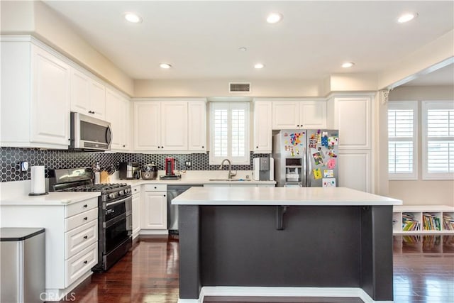 11 Travis Rd, Buena Park, CA 90621 - photo 3