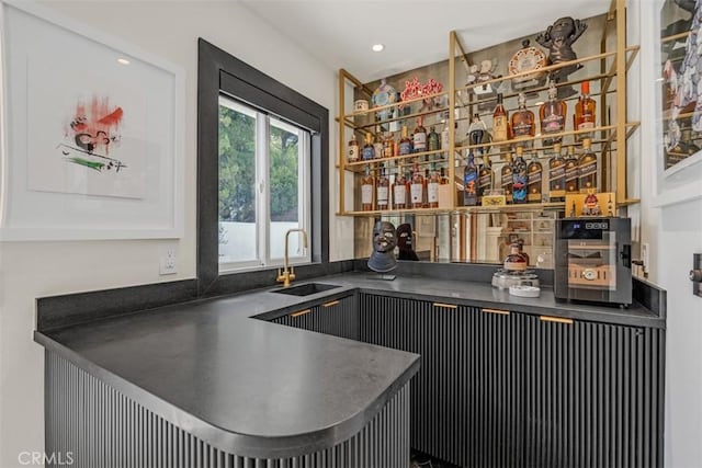 2056 Dublin Dr, Glendale, CA 91206 - indoor bar with recessed lighting