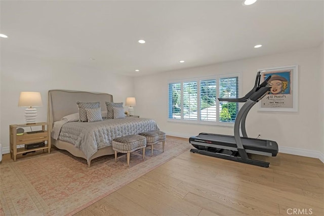 2056 Dublin Dr, Glendale, CA 91206 - bedroom with light wood-style flooring and recessed lighting