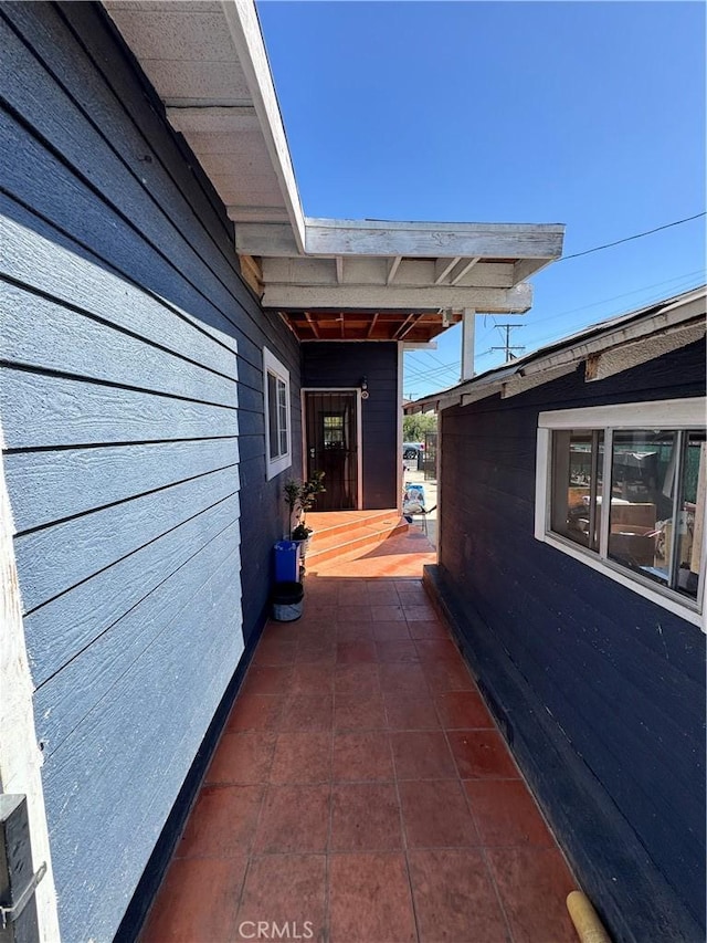 825 E Eagle St, Long Beach, CA 90806 - view of home's exterior