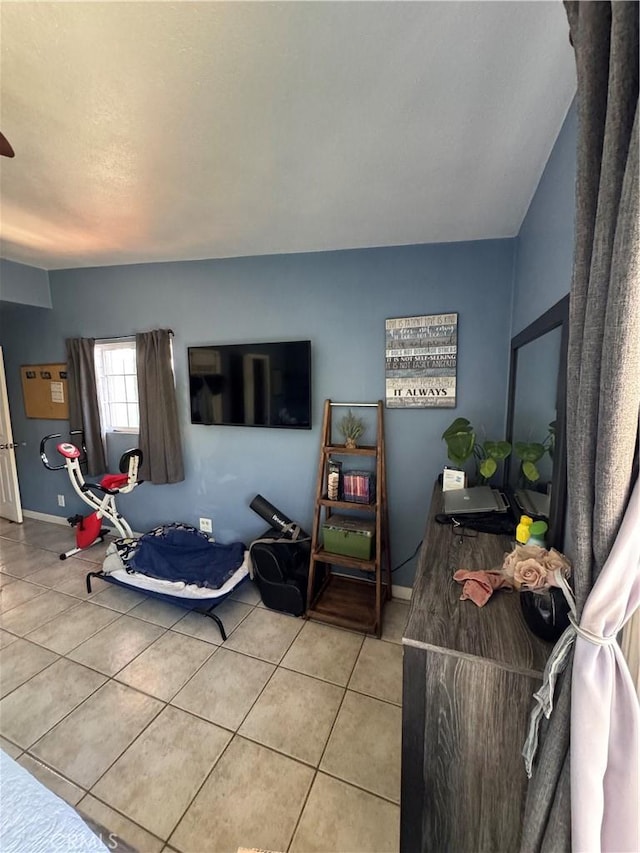 825 E Eagle St, Long Beach, CA 90806 - tiled living room with baseboards