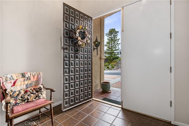 750 Luisita St, Morro Bay, CA 93442 - entrance foyer featuring plenty of natural light and tile patterned floors