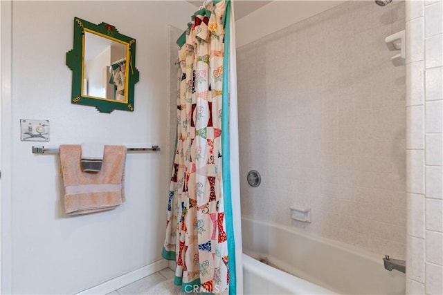 750 Luisita St, Morro Bay, CA 93442 - full bath featuring shower / bath combo and tile patterned flooring