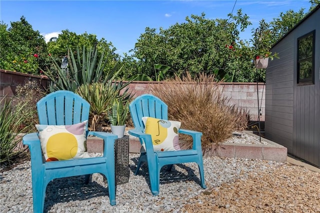 9811 Kempster Ave, Fontana, CA 92335 - view of patio