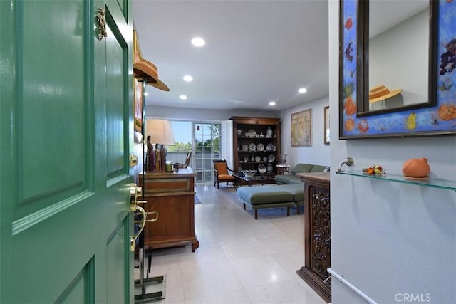 4140 Warner Blvd Unit 302, Burbank, CA 91505 - foyer featuring recessed lighting