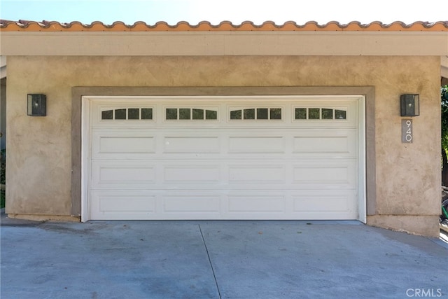 940 N Silent Ranch Dr, Glendora, CA 91741 - garage featuring driveway