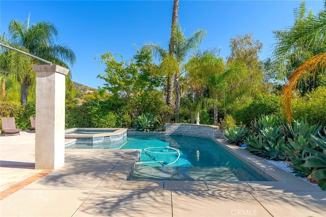 940 N Silent Ranch Dr, Glendora, CA 91741 - view of pool featuring a patio and a pool with connected hot tub