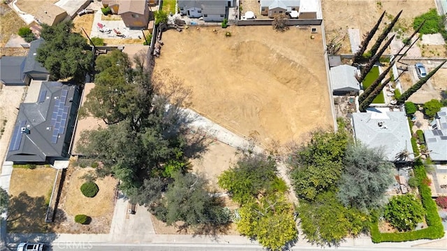 412 W Altadena Dr, Altadena, CA 91001