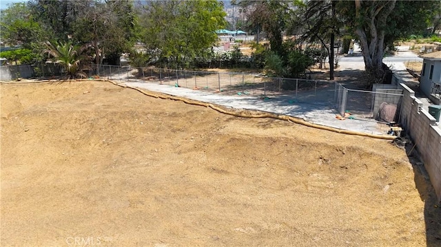 412 W Altadena Dr, Altadena, CA 91001
